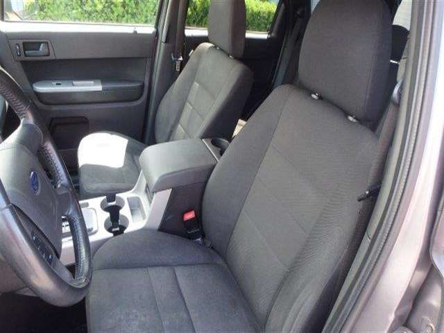 2009 Ford Escape XLT 4dr SUV V6